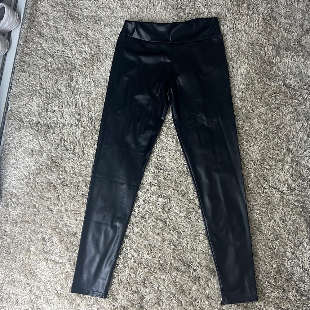 Leather leggings